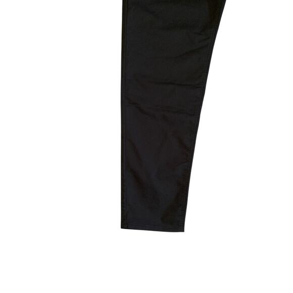 Levi's Women's Size 29x30 Tapered Leg High Waisted Mom Denim Jean Irregular New - Picture 12 of 14